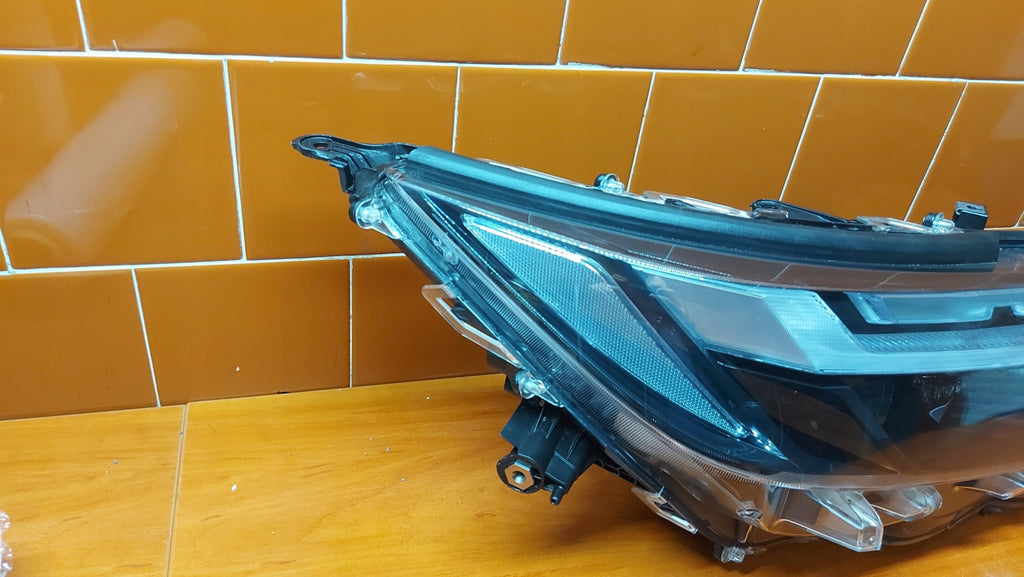 Frontscheinwerfer Toyota V 25-LIFT LED Rechts Scheinwerfer Headlight SCH8011515317xi