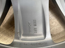 Load image into Gallery viewer, 1x Alufelge 16 Zoll 6.5" 5x112 33ET Glanz Silber 7N0601025K VW Sharan Rim Wheel FEL5812628770gq