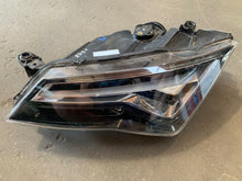 Laden Sie das Bild in den Galerie-Viewer, Frontscheinwerfer Seat Ateca 576941007B Links Scheinwerfer Headlight