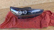 Laden Sie das Bild in den Galerie-Viewer, Frontscheinwerfer Hyundai I30 III G4921-21060 Full LED Rechts Headlight SCH5649933964rv