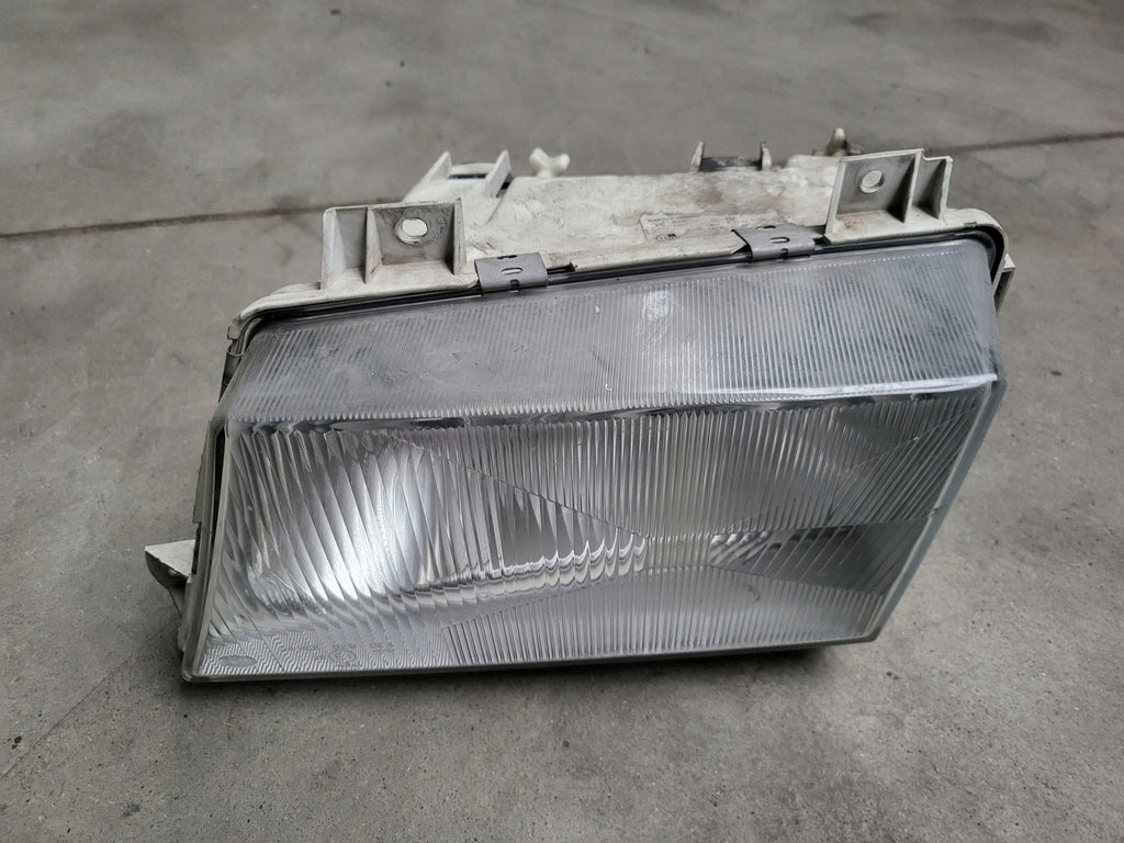 Frontscheinwerfer Mercedes-Benz Vario Ein Stück (Rechts oder Links) Headlight