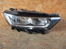 Laden Sie das Bild in den Galerie-Viewer, Frontscheinwerfer VW T Roc 2GA941006B Halogen Rechts Scheinwerfer Headlight