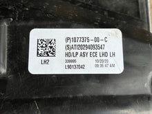 Laden Sie das Bild in den Galerie-Viewer, Frontscheinwerfer Tesla Model 3 107737500C Links Scheinwerfer Headlight SCH3589738274xh
