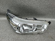 Laden Sie das Bild in den Galerie-Viewer, Frontscheinwerfer Toyota VIII Rechts Scheinwerfer Headlight SCH3465120257bf