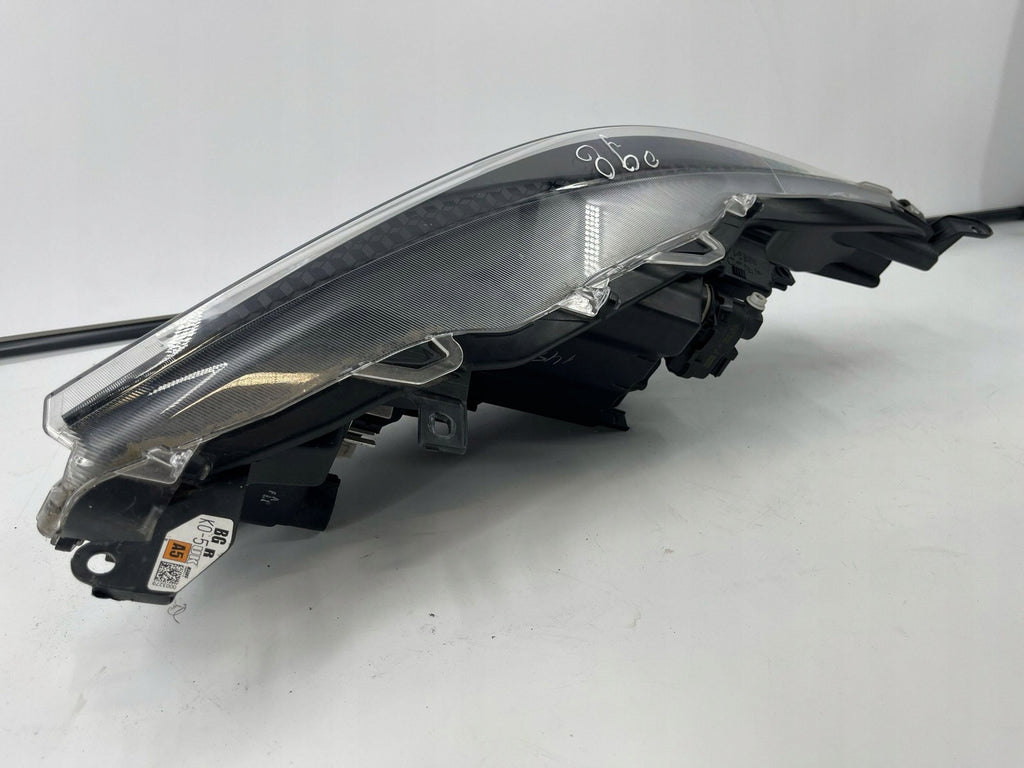 Frontscheinwerfer Toyota Yaris 9922681017 9922681010 Rechts Headlight SCH8582052254tm