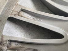 Load image into Gallery viewer, 1x Alufelge 19 Zoll 8.5" 5x112 25ET Glanz Silber 6861225 BMW 1 Rim Wheel FEL2252381878lp