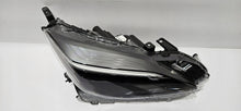 Laden Sie das Bild in den Galerie-Viewer, Frontscheinwerfer Toyota Yaris Cross 0D-314L LED Rechts Scheinwerfer Headlight SCH6875575869xz