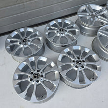 Laden Sie das Bild in den Galerie-Viewer, 4x Alufelge 17 Zoll 6.5" 5x112 38ET A1564011700 Mercedes-Benz W176 W177 FEL7077039358ha
