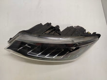 Load image into Gallery viewer, Frontscheinwerfer Skoda Fabia III 6V1941015B LED Ein Stück (Rechts oder Links)