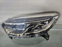 Laden Sie das Bild in den Galerie-Viewer, Frontscheinwerfer Renault Captur I 260606152R Full LED Links Headlight