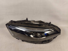 Laden Sie das Bild in den Galerie-Viewer, Frontscheinwerfer Mercedes-Benz W177 A1779065704 Links Scheinwerfer Headlight SCH6122782936ux
