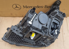 Laden Sie das Bild in den Galerie-Viewer, Frontscheinwerfer Mercedes-Benz W213 A2139066604 LED Rechts Headlight SCH6989243764wo
