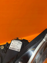 Laden Sie das Bild in den Galerie-Viewer, Frontscheinwerfer Volvo Coupe 31299818 Xenon Links Scheinwerfer Headlight SCH8064208105wu