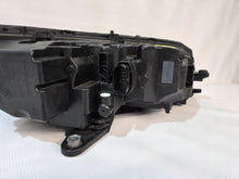 Laden Sie das Bild in den Galerie-Viewer, Frontscheinwerfer Skoda Octavia III 5E1941017E Links Scheinwerfer Headlight SCH7969272809jb