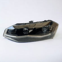 Laden Sie das Bild in den Galerie-Viewer, Frontscheinwerfer VW Polo 2G1941035B LED Links Scheinwerfer Headlight