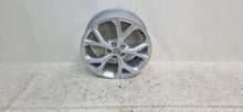 Laden Sie das Bild in den Galerie-Viewer, 1x Alufelge 17 Zoll 6.5" 5x100 48ET Glanz Silber 6F9601205H Seat Ibiza I FEL5096077604bz