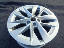 Load image into Gallery viewer, 1x Alufelge 17 Zoll 7.0" 5x112 46ET Glanz Silber 5E3601025E Skoda Octavia Iv FEL2857343369em