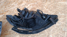 Laden Sie das Bild in den Galerie-Viewer, Frontscheinwerfer Honda City Ein Satz Scheinwerfer Headlight SCH4573579955eh