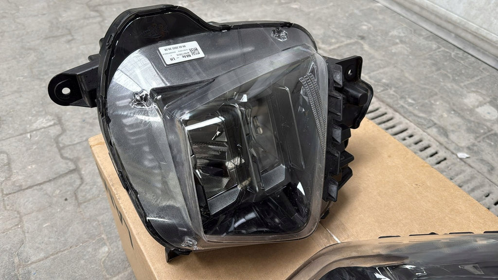 Frontscheinwerfer Hyundai Tucson 92101-N7100 LED Ein Stück (Rechts oder Links) SCH2341922382nx