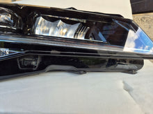 Load image into Gallery viewer, Frontscheinwerfer Skoda Superb III 3V1941016D LED Rechts Scheinwerfer Headlight