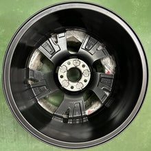 Load image into Gallery viewer, 1x Alufelge 17 Zoll 7.5" 5x108 44ET Glanz Graphit 9835057580 Peugeot Rim Wheel FEL4384640494rq