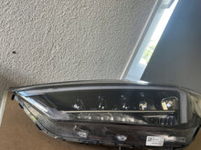 Load image into Gallery viewer, Frontscheinwerfer Hyundai Tucson 92101D7700 Links Scheinwerfer Headlight SCH9845419890qf