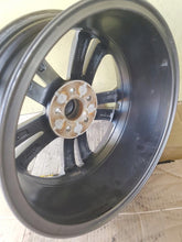 Laden Sie das Bild in den Galerie-Viewer, 1x Alufelge 16 Zoll 6.5&quot; 5x112 2G0601025AA VW Polo Rim Wheel