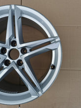 Load image into Gallery viewer, 1x Alufelge 18 Zoll 8.0&quot; 5x112 40ET Glanz Silber 8W0601025EC Audi A4 B9