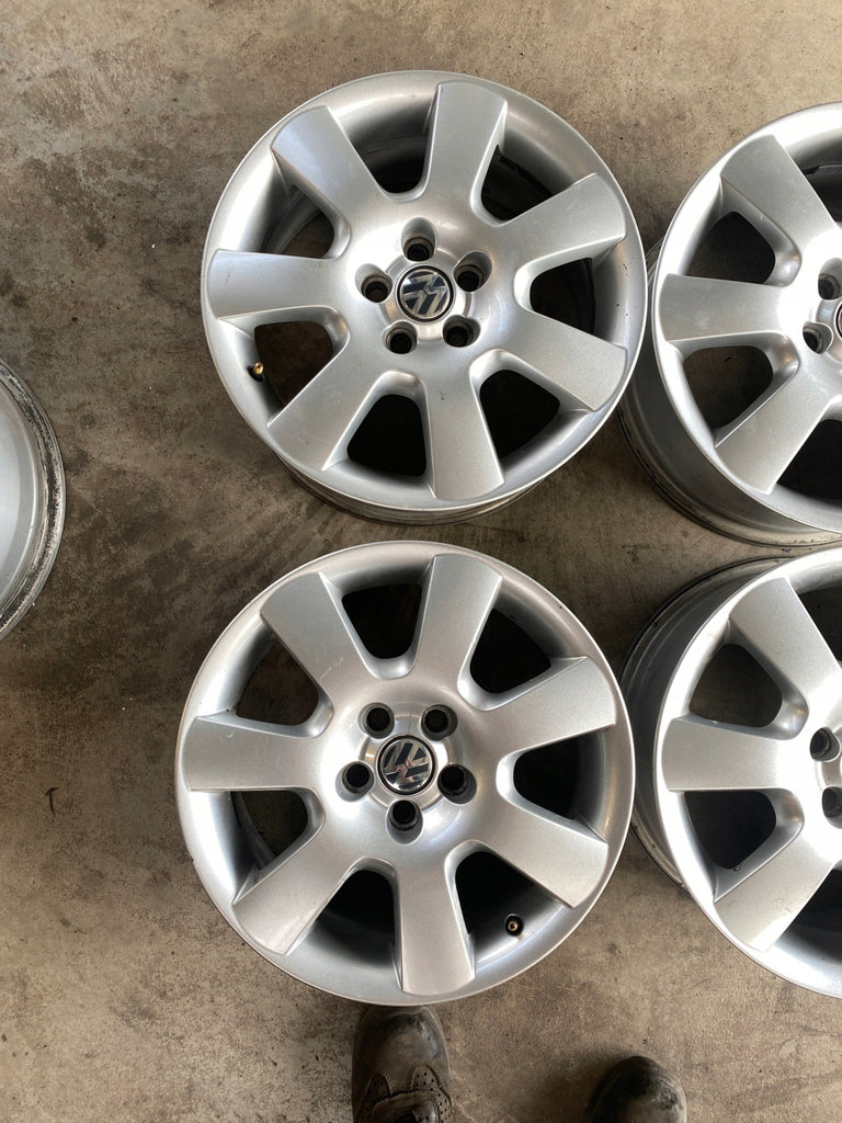 4x Alufelge 16 Zoll 6.5" 5x100 42ET 1C0601025H VW Rim Wheel FEL5494821348lv