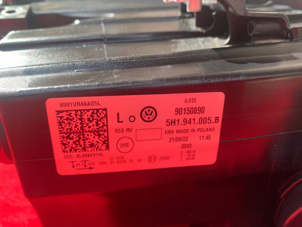 Frontscheinwerfer VW Golf VIII 5H1941005B LED Ein Stück (Rechts oder Links) SCH7983996069kw