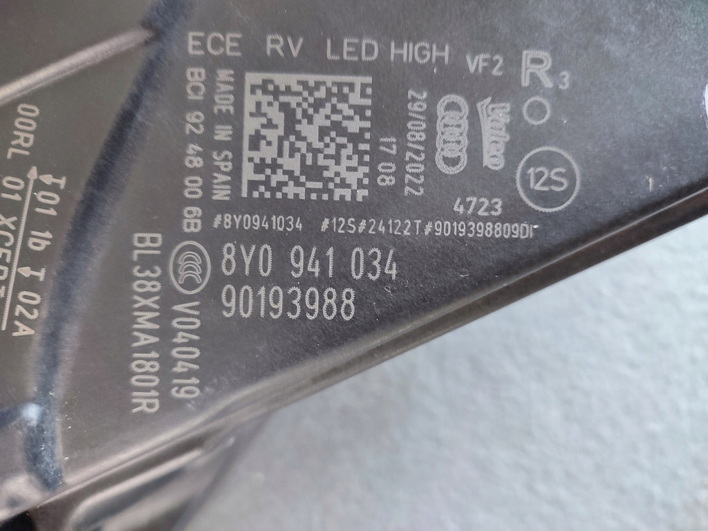 Frontscheinwerfer Audi A3 8Y0941034 LED Rechts Scheinwerfer Headlight SCH5110474989mc