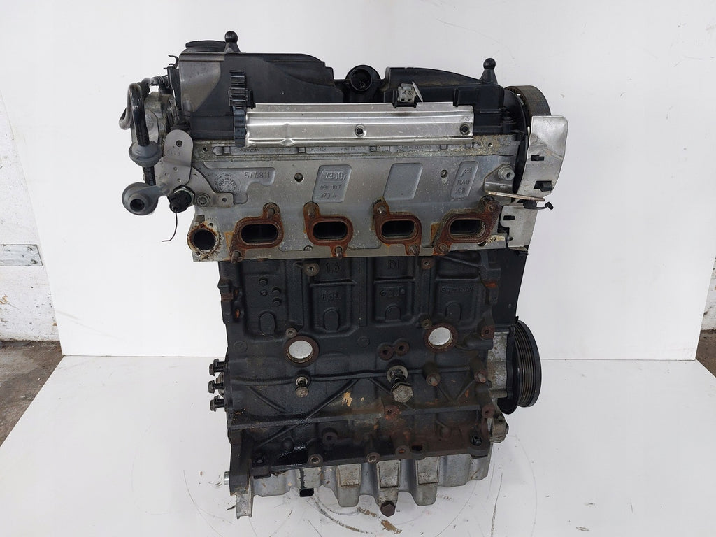 Motor Audi VW A3 B6 Passat Polo 6r CAX 1.4 TSI 138TKm 2010 Benzin Unkomplett