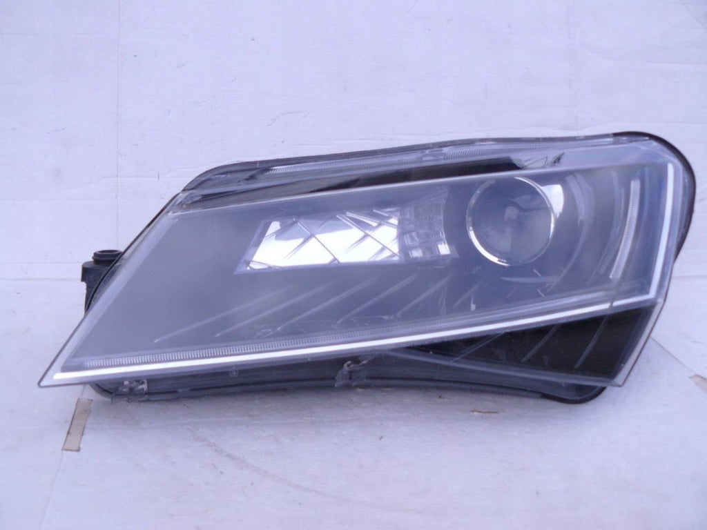 Frontscheinwerfer Skoda Superb III 3V1941015B Xenon Links Scheinwerfer Headlight
