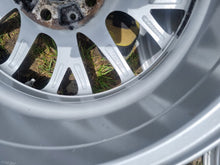 Load image into Gallery viewer, 4x Alufelge 17 Zoll 7.0" 5x120 40ET Glanz Silber 6796205 BMW 1 Rim Wheel FEL5124791063wh