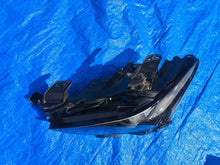 Laden Sie das Bild in den Galerie-Viewer, Frontscheinwerfer Mazda III BCJH-51040 LED Links Scheinwerfer Headlight