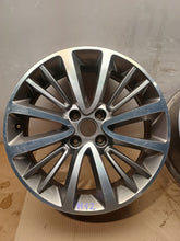 Load image into Gallery viewer, 1x Alufelge 17 Zoll 6.5" 4x108 20ET Glanz Grau 672044871 Mg Crossland Rim Wheel FEL6958084279uf