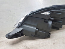 Laden Sie das Bild in den Galerie-Viewer, Frontscheinwerfer Peugeot 2008 I 9677810280 90015176 Rechts Headlight