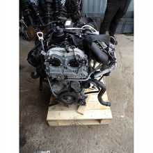 Laden Sie das Bild in den Galerie-Viewer, Motor Mercedes-Benz 270910 1.6 CGI 2012 Benzin Engine Unkomplett