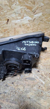 Load image into Gallery viewer, Frontscheinwerfer Mitsubishi Pajero I Ein Satz Scheinwerfer Headlight SCH6590790890qj