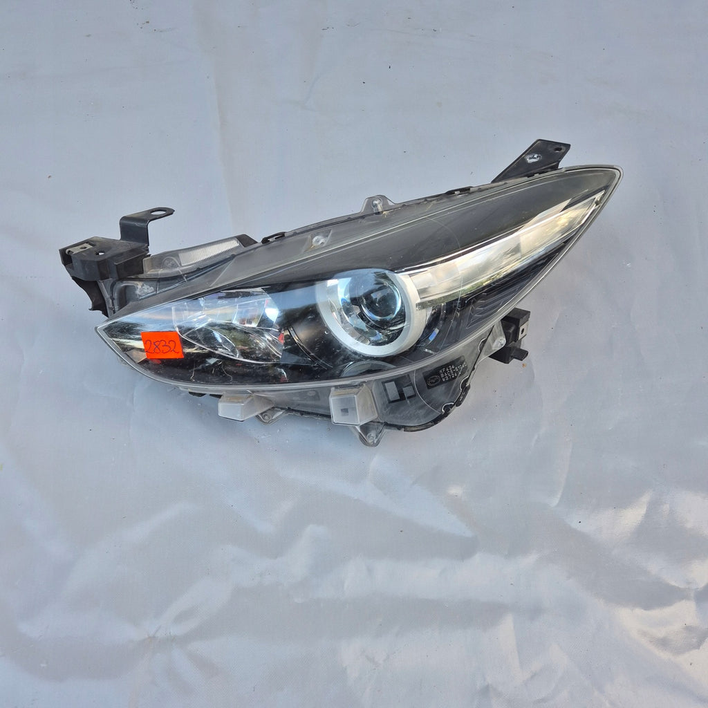 Frontscheinwerfer Mazda III BACS-51040 Ein Stück (Rechts oder Links) Headlight