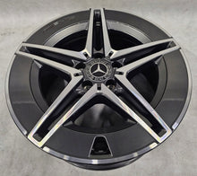 Load image into Gallery viewer, 1x Alufelge 18 Zoll 8.5" 5x112 52ET Glanz Grau A2064011800 Mercedes-Benz S206 FEL9909028511fh