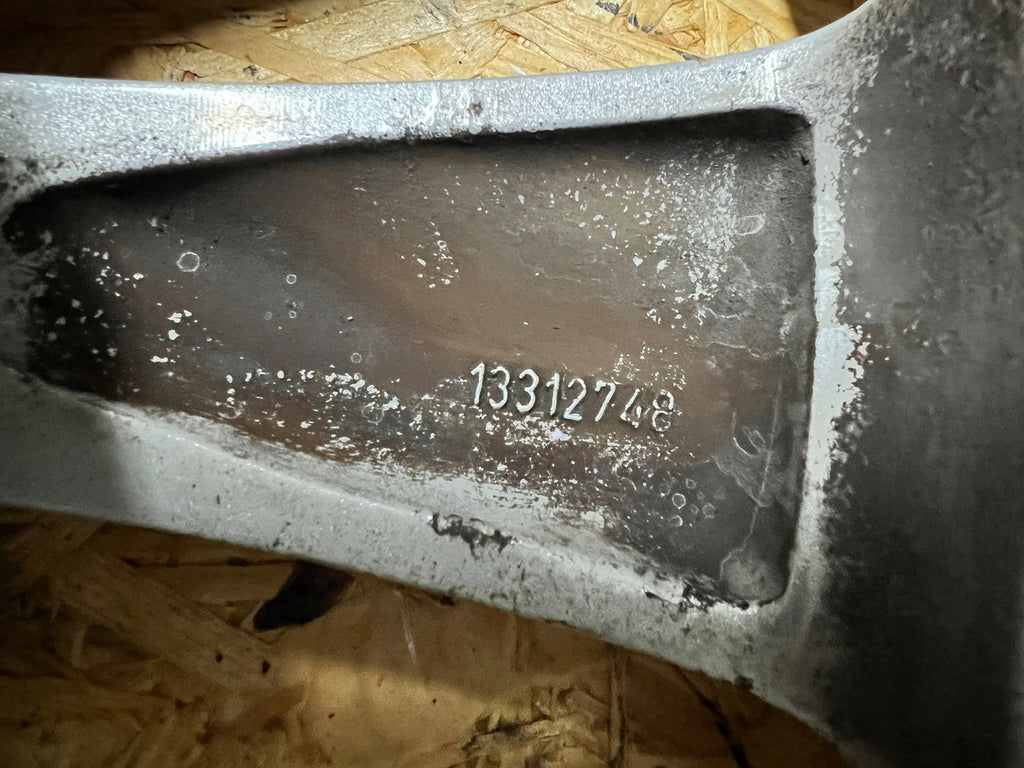 1x Alufelge 18 Zoll 7.5" 5x115 41ET 13312748 Opel Astra Gtc J Rim Wheel