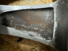 Laden Sie das Bild in den Galerie-Viewer, 1x Alufelge 18 Zoll 7.5&quot; 5x115 41ET 13312748 Opel Astra Gtc J Rim Wheel