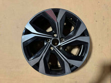Laden Sie das Bild in den Galerie-Viewer, 1x Alufelge 18 Zoll 7.0" 5x114.3 403003156R Renault Captur Arkana Rim Wheel FEL9306102572ua