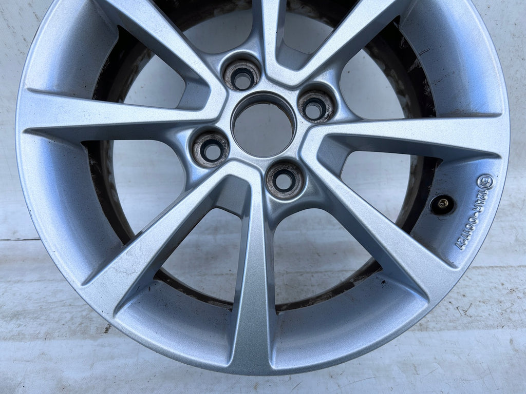 1x Alufelge 15 Zoll 6.0" 4x100 48ET Silber K7400ADE05 Hyundai I10 Rim Wheel