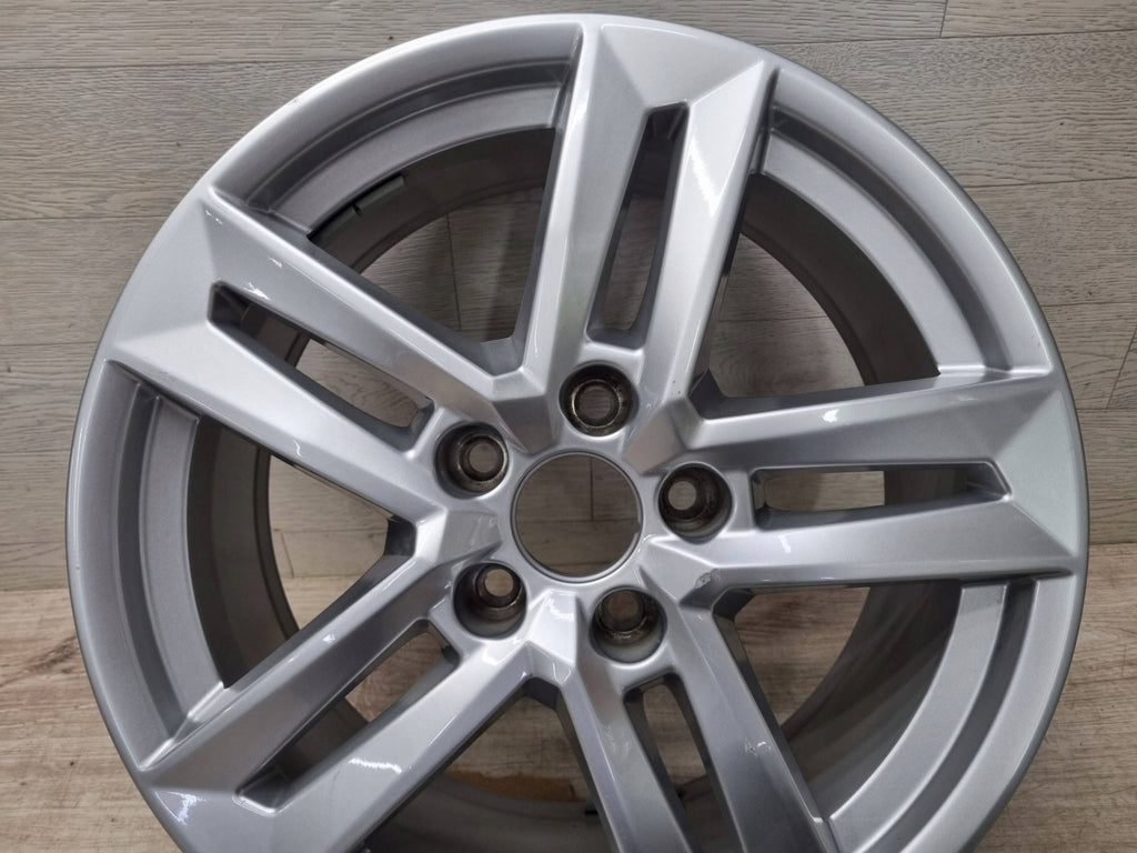 1x Alufelge 17 Zoll 7.0" 5x112 42ET Glanz Silber 8W0601025P Audi A4 Rim Wheel FEL6360651742rb