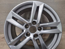 Load image into Gallery viewer, 1x Alufelge 17 Zoll 7.0" 5x112 42ET Glanz Silber 8W0601025P Audi A4 Rim Wheel FEL6360651742rb