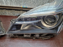 Load image into Gallery viewer, Frontscheinwerfer Toyota Yaris LED Ein Satz Scheinwerfer Headlight