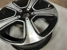 Laden Sie das Bild in den Galerie-Viewer, 1x Alufelge 17 Zoll 7.5" 5x112 52 5ET Glanz A2464011500 Mercedes-Benz W246 FEL4095268630iy