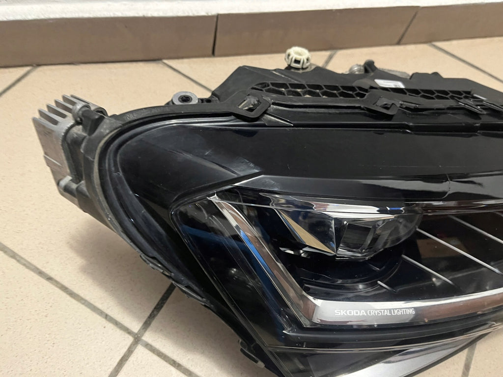 Frontscheinwerfer Skoda Superb III 3V1941016D Rechts Scheinwerfer Headlight SCH8764000556xs
